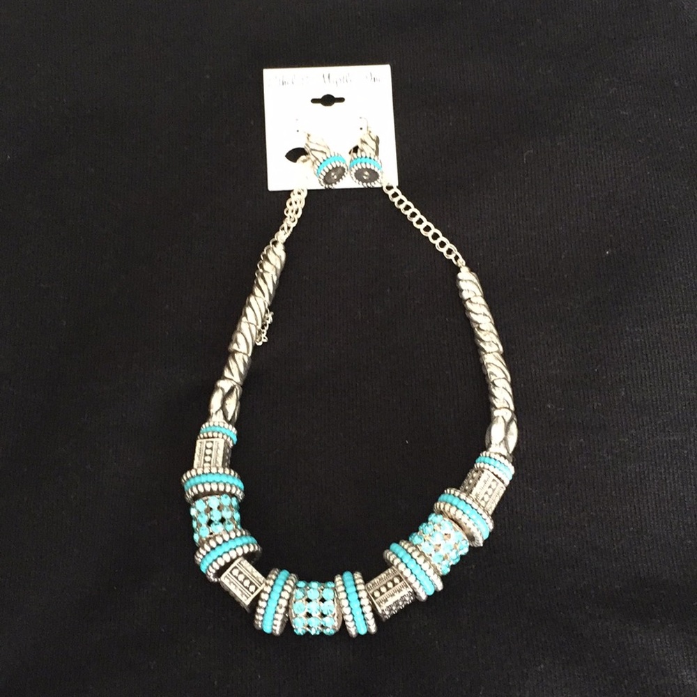 🆕  Ethel & Myrtle Necklace & Ear Ring Set